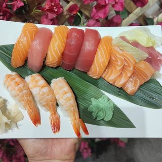 Mix Sashimi e Nigiri - 15 pezzi