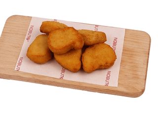Chrupiące nuggetsy z kurczaka (6 szt) (150g)