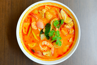 Zupa Tom Yum z krewetkamí