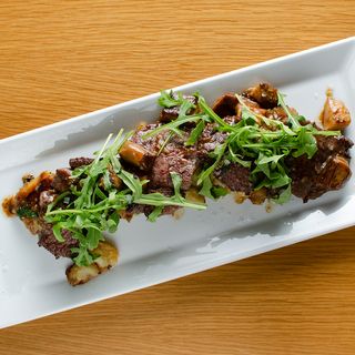 Телешки скалопини с манатарки и печен сос