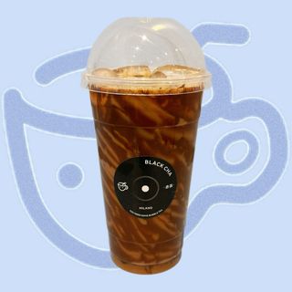 Tè latte con cioccolato alle nocciole