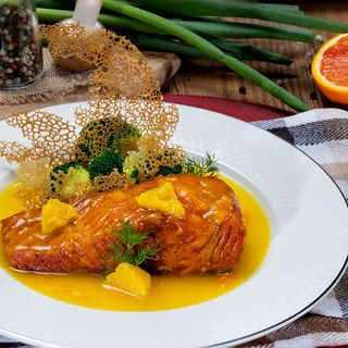 File de somon in sos de portocale