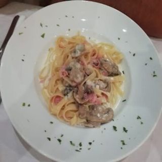 Prosciutto e Funghi