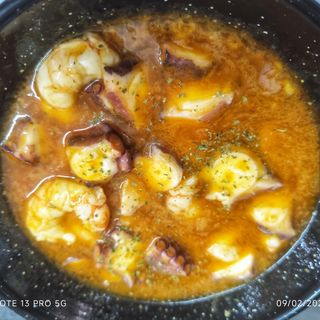 Pulpo Con Gambas        