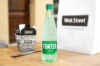 Agua con gas (50 cl.)