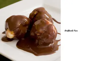 Profiterole nero