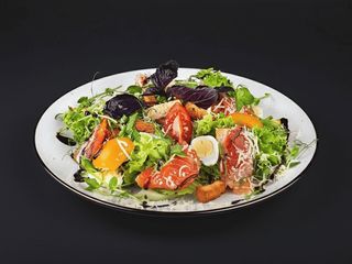 Цезар з лососем (215g)