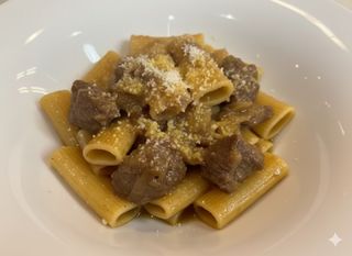 Rigatoni alla genovese