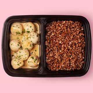 Ланч з фрикадельками