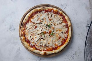 Пицца с Курицей и шампиньонами