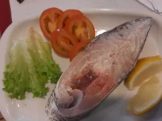 Corvina posta fresca grelhada
