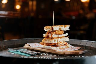 Focaccia pohovana svinjetina