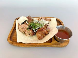 Шашлик з телятини (200/50 г)