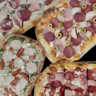 Римський сет6:Шпинатна +Фірмова+Баварезе+Кватроформаджі+Чотири мяса(2990г)