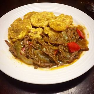 CARNE DE TERNERA GUISADA CON PATACONES