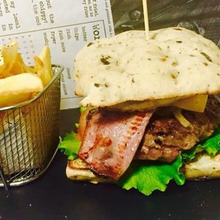 Hamburguesa Focaccia Sencilla