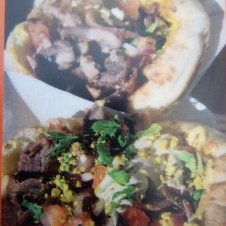 Oferta  duram de  ternera y kebab de pollo patatas  1litro de cocacola 