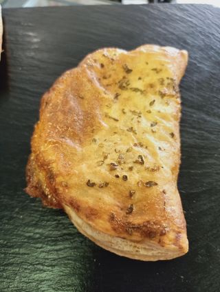 Empanada hojaldre de carne
