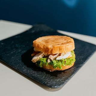 Круасан Цезар