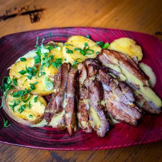 Свински гърди 300 гр