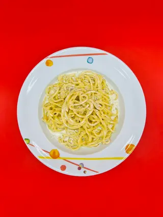 Spaghetti al cacio e pepe