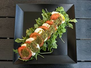 Салат "Капрезе" (250g)