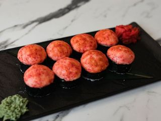 Запечений рол з лососем (310g)