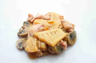 55. Pollo con bambù e funghi shitake