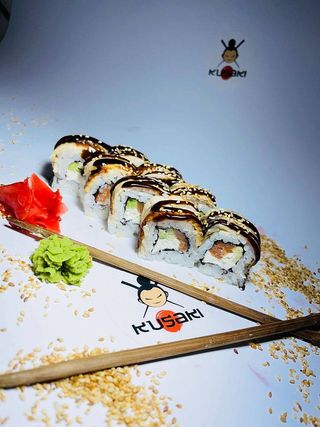 Філадельфія з вугрем (270g)