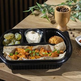  ქათმის ფახიტასის ლანჩი