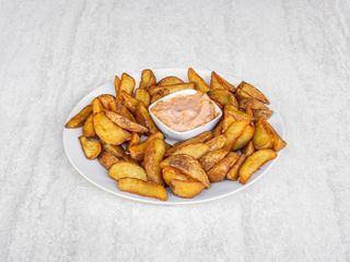 Patatas bravas deluxe