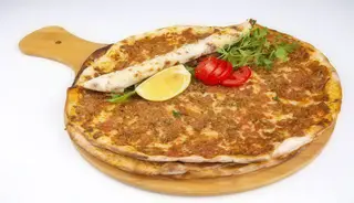 28. Pizza Turca