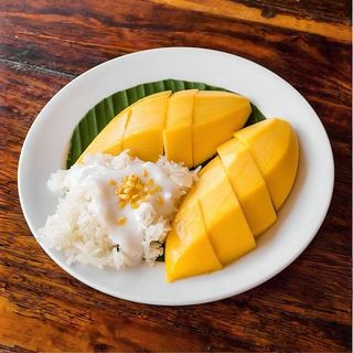 Mango sticky rice
