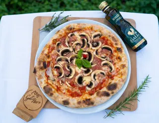 Pizza Regina Ø32cm