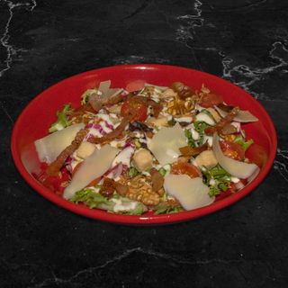 Ensalada César con Guanciale