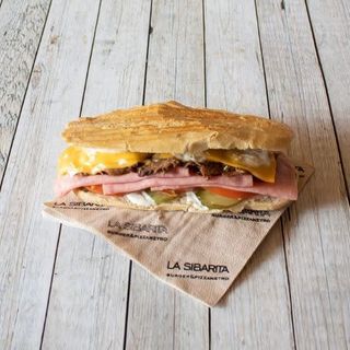 Sándwich New York al grill