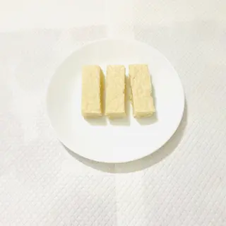 83. Coconut barfi - 2 pezzi