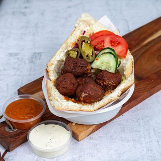Kebab w Bułce Falafel
