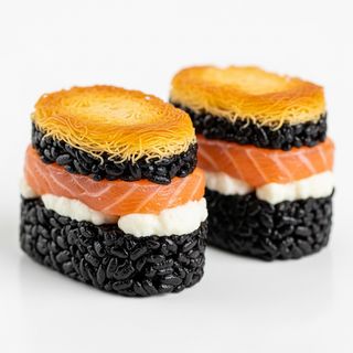 139. Black gunkan sake kataifi 2 pezzi