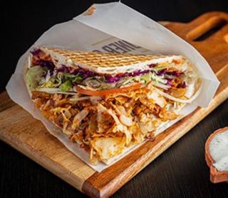 Пилешки дюнер в питка