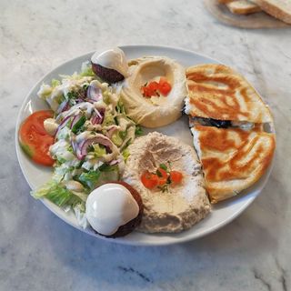 Combinado Arayes Mohamara