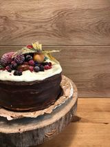 Tarta entera de chocolate blanco y Dulce de leche Tamaño S  (M8)