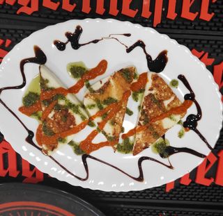 Queso Asado Con Mojos (Entera)