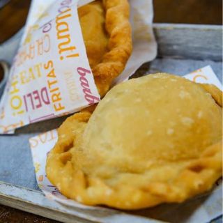 Pastelito De Carne Mechada