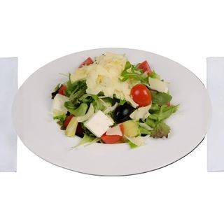 Салата с рукола и чери домати