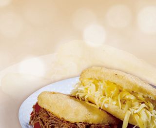 Arepa mechada y queso