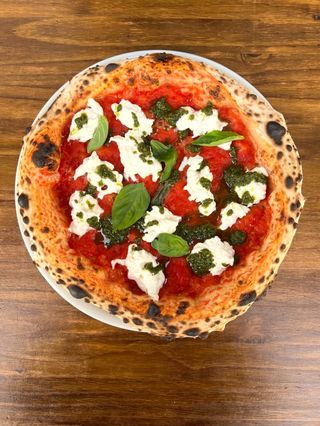 Pizza Burrata E Pesto
