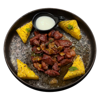 Pastramă la ceaun cu mămăligă, mujdei, murături și usturoi