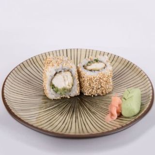 California Rolls De Pollo Frito Con Pepino Y Sésamo (8 Pzs.)
