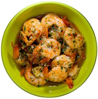 კრევეტები სოუსში